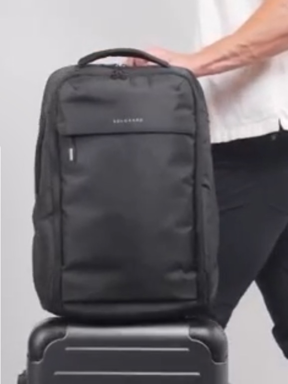 Solgaard Venture Backpack Size Medium with FlowCloset